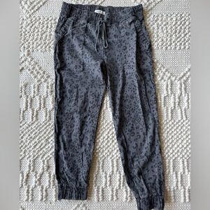 Cloth & Stone Charcoal Leopard Joggers